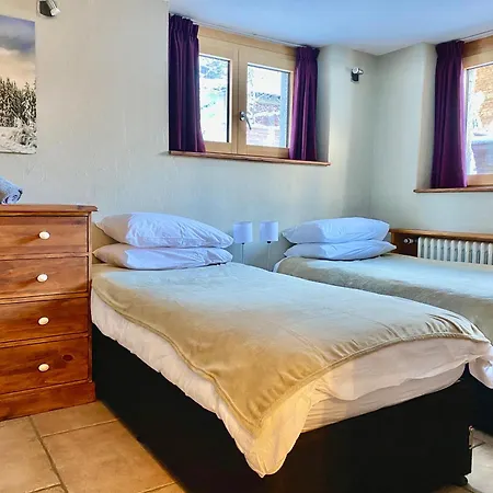 Appartement 4 Bedroom, 4 Bathroom, Hot Tub, Centre