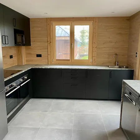 4 Bedroom, 4 Bathroom, Hot Tub, Centre Lägenhet *