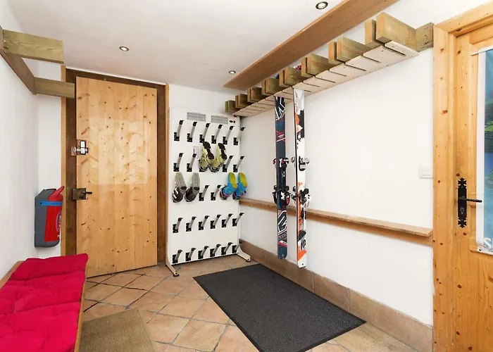 Apartment 4 Bedroom, 4 Bathroom, Hot Tub, Centre *